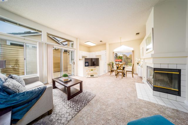 5176 Tacoma Cmn, Fremont, CA 94555