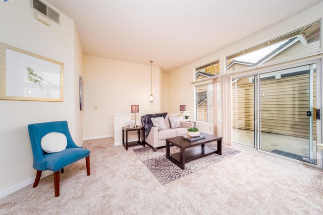 5176 Tacoma Cmn, Fremont, CA 94555