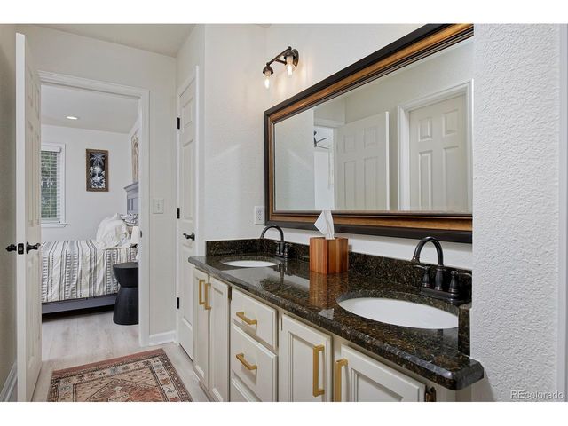 5865 N Orchard Creek Cir, Boulder, CO 80301