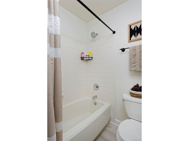 5865 N Orchard Creek Cir, Boulder, CO 80301