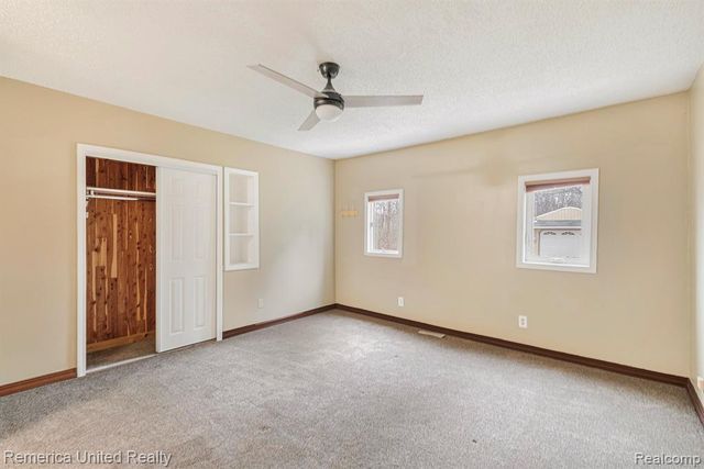 12237 Dalhart Drive, Fenton, MI 48430