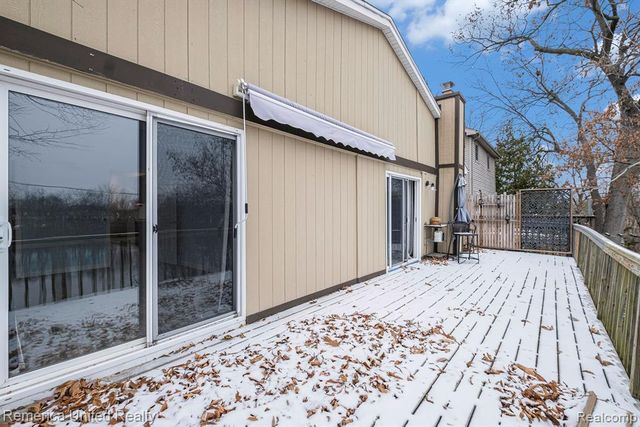 12237 Dalhart Drive, Fenton, MI 48430