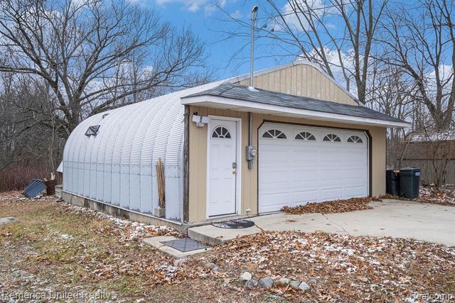 12237 Dalhart Drive, Fenton, MI 48430