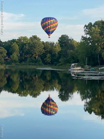 12237 Dalhart Drive, Fenton, MI 48430