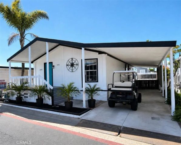 21851 Newland 204, Huntington Beach, CA 92646
