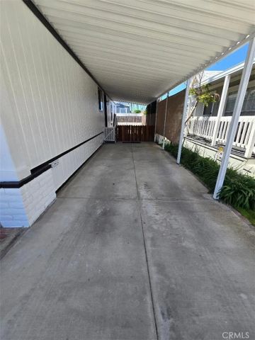 21851 Newland 204, Huntington Beach, CA 92646