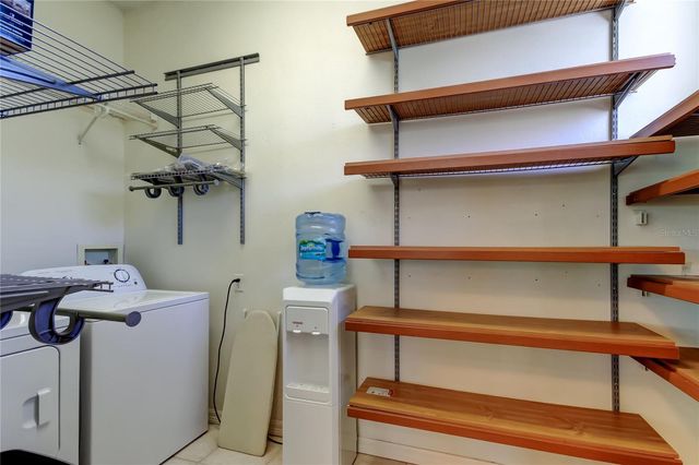 4702 CORSAGE DRIVE, Lutz, FL 33558