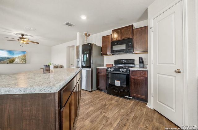 9827 Bur Sedge, San Antonio, TX 78254