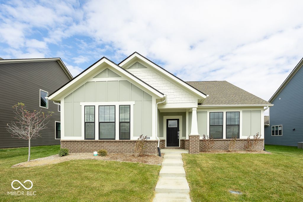 15384 Cardonia Road, Fishers, IN 46037