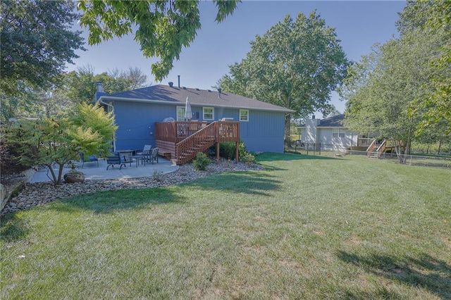 206 Crest Drive, Excelsior Springs, MO 64024