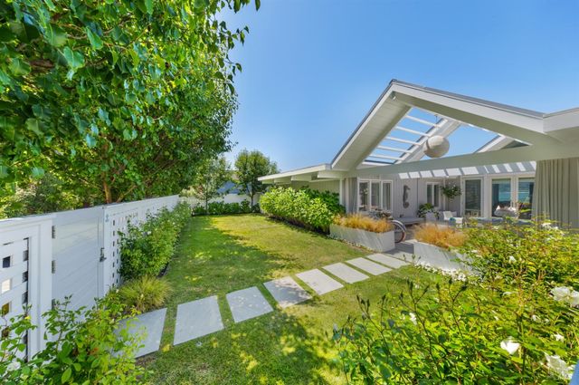 27 West Shore Rd, Belvedere, CA 94920