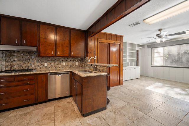 4111 Law Street, West University Place, TX 77005