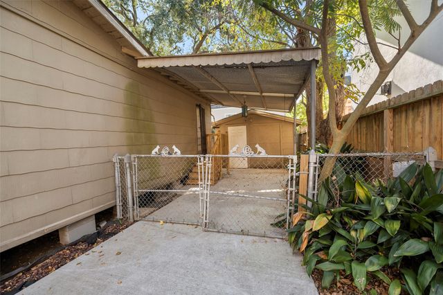 4111 Law Street, West University Place, TX 77005