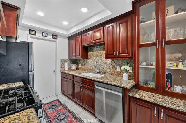 20362 #10 Flower Gate, Yorba Linda, CA 92886