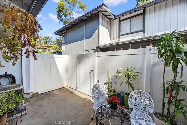 20362 #10 Flower Gate, Yorba Linda, CA 92886