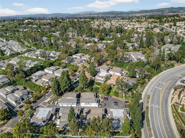 20362 #10 Flower Gate, Yorba Linda, CA 92886