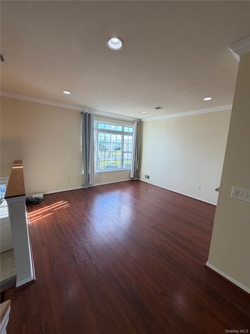 291 Surf Drive 214B, Bronx, NY 10473