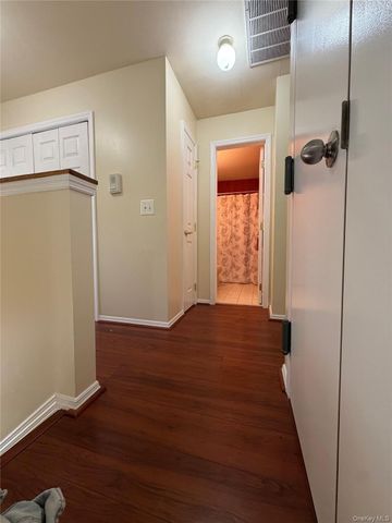 291 Surf Drive 214B, Bronx, NY 10473