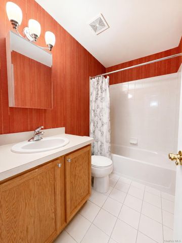 291 Surf Drive 214B, Bronx, NY 10473