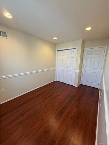 291 Surf Drive 214B, Bronx, NY 10473