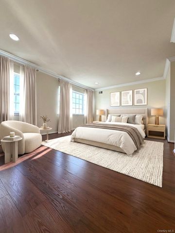 291 Surf Drive 214B, Bronx, NY 10473
