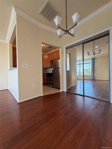 291 Surf Drive 214B, Bronx, NY 10473