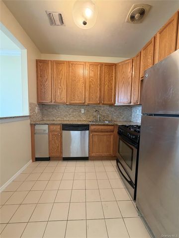 291 Surf Drive 214B, Bronx, NY 10473