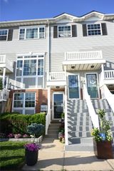 291 Surf Drive 214B, Bronx, NY 10473
