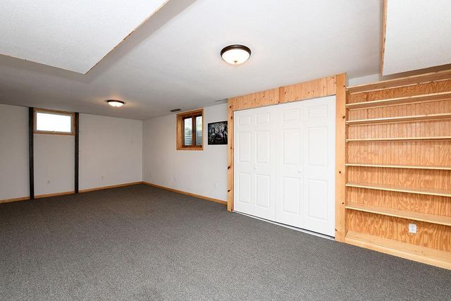 1533 16th Street S, Fargo, ND 58103