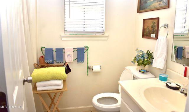 2207 15th Avenue, A And B, Gulfport, MS 39501