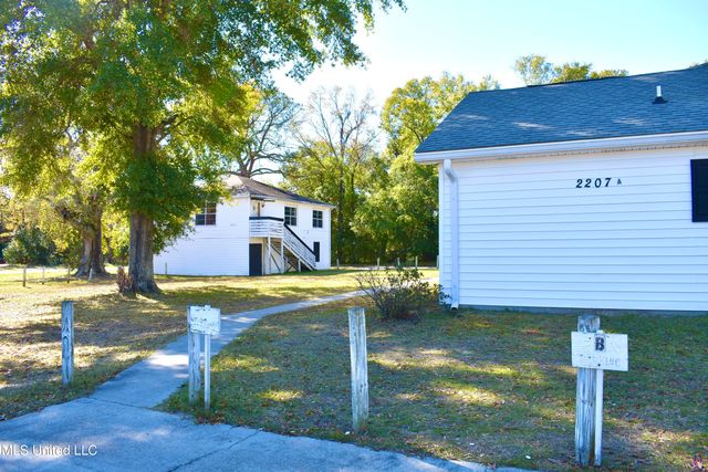 2207 15th Avenue, A And B, Gulfport, MS 39501