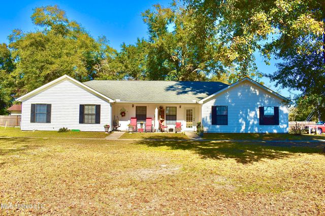 2207 15th Avenue, A And B, Gulfport, MS 39501