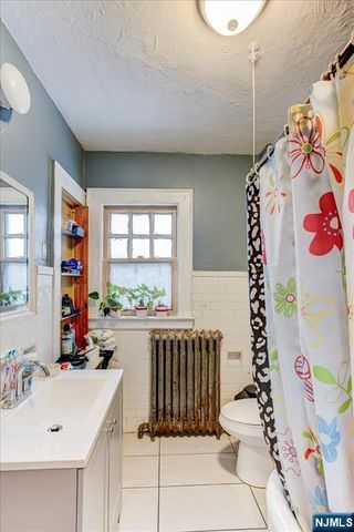 9 Becker Terrace, Irvington, NJ 07111