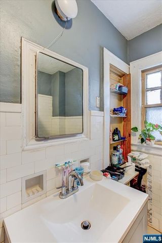 9 Becker Terrace, Irvington, NJ 07111