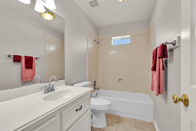 906 Juniper Court Court, Tomball, TX 77375