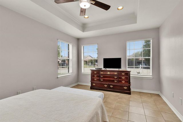 906 Juniper Court Court, Tomball, TX 77375