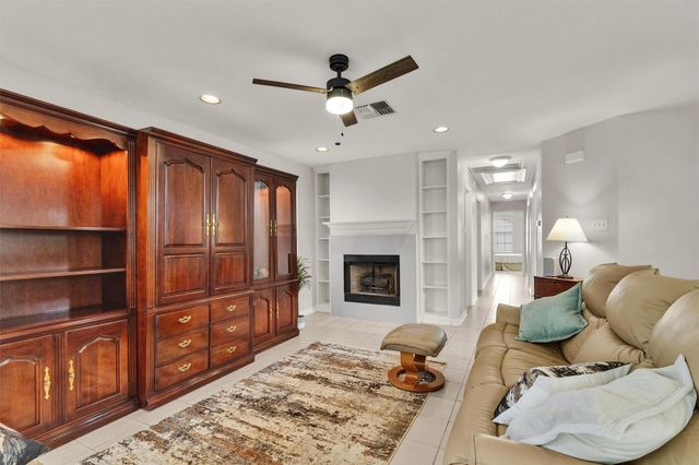 906 Juniper Court Court, Tomball, TX 77375