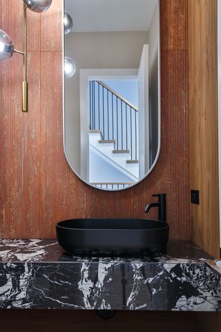 1418 W Warner Avenue, Chicago, IL 60613