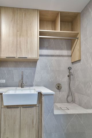 1418 W Warner Avenue, Chicago, IL 60613