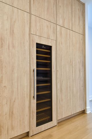 1418 W Warner Avenue, Chicago, IL 60613