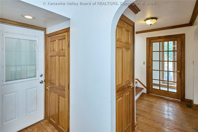 140 Swarthmore Avenue, Charleston, WV 25302