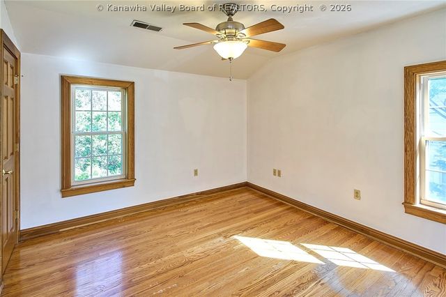 140 Swarthmore Avenue, Charleston, WV 25302