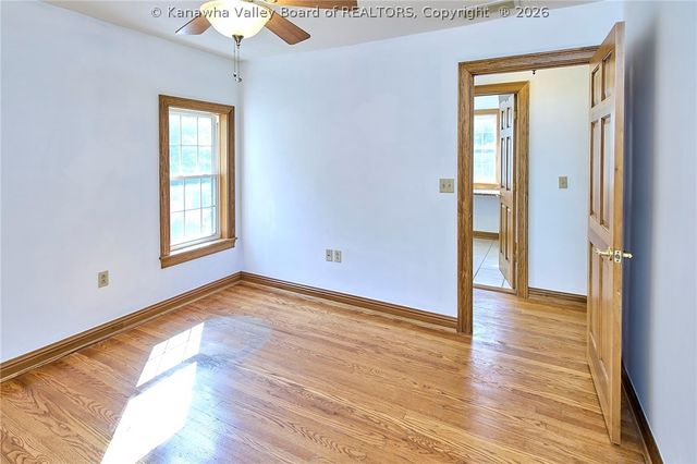 140 Swarthmore Avenue, Charleston, WV 25302