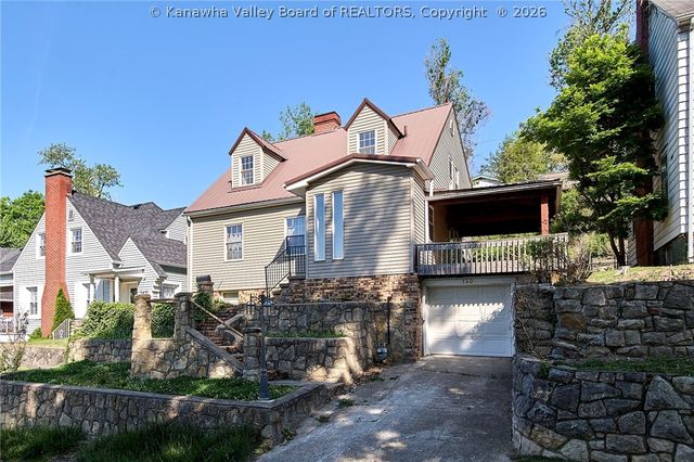 140 Swarthmore Avenue, Charleston, WV 25302