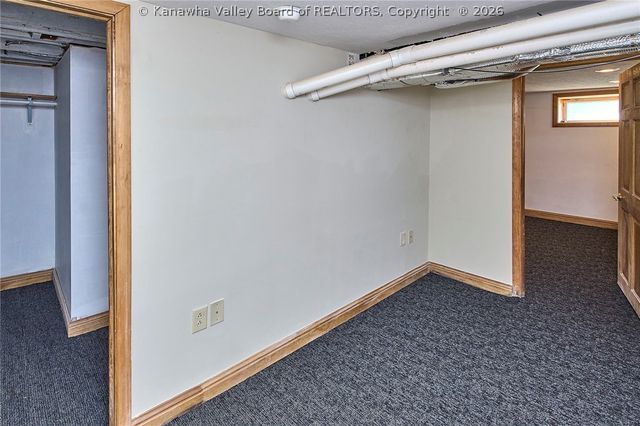 140 Swarthmore Avenue, Charleston, WV 25302