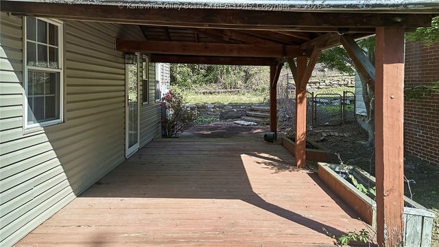 140 Swarthmore Avenue, Charleston, WV 25302