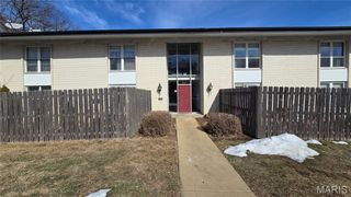 10407 Briarbend Drive 3, Unincorporated, MO 63146