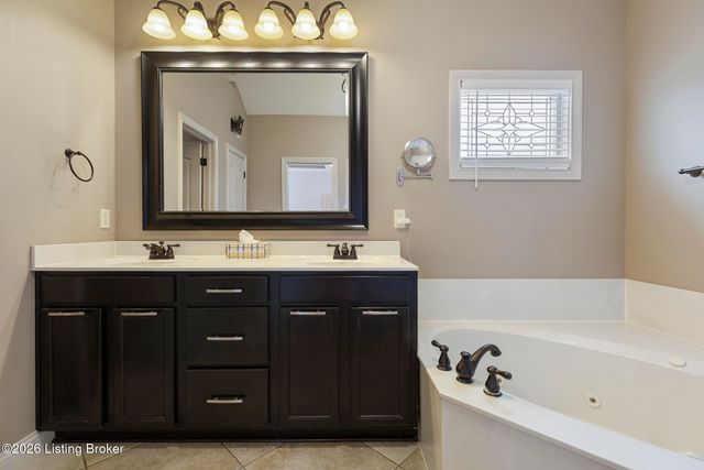 4063 Viewcrest Loop, Floyds Knobs, IN 47119
