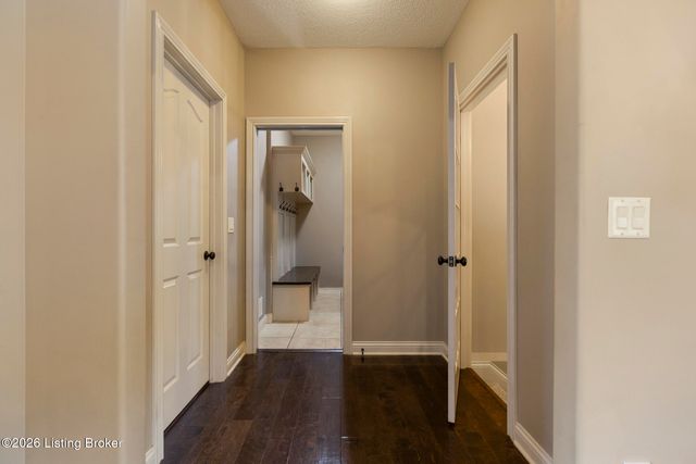 4063 Viewcrest Loop, Floyds Knobs, IN 47119