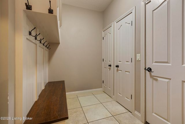 4063 Viewcrest Loop, Floyds Knobs, IN 47119